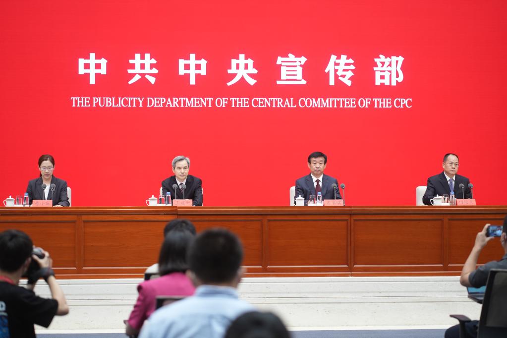 警惕虚假宣传，2025今晚必出三肖的全面释义与专家解读